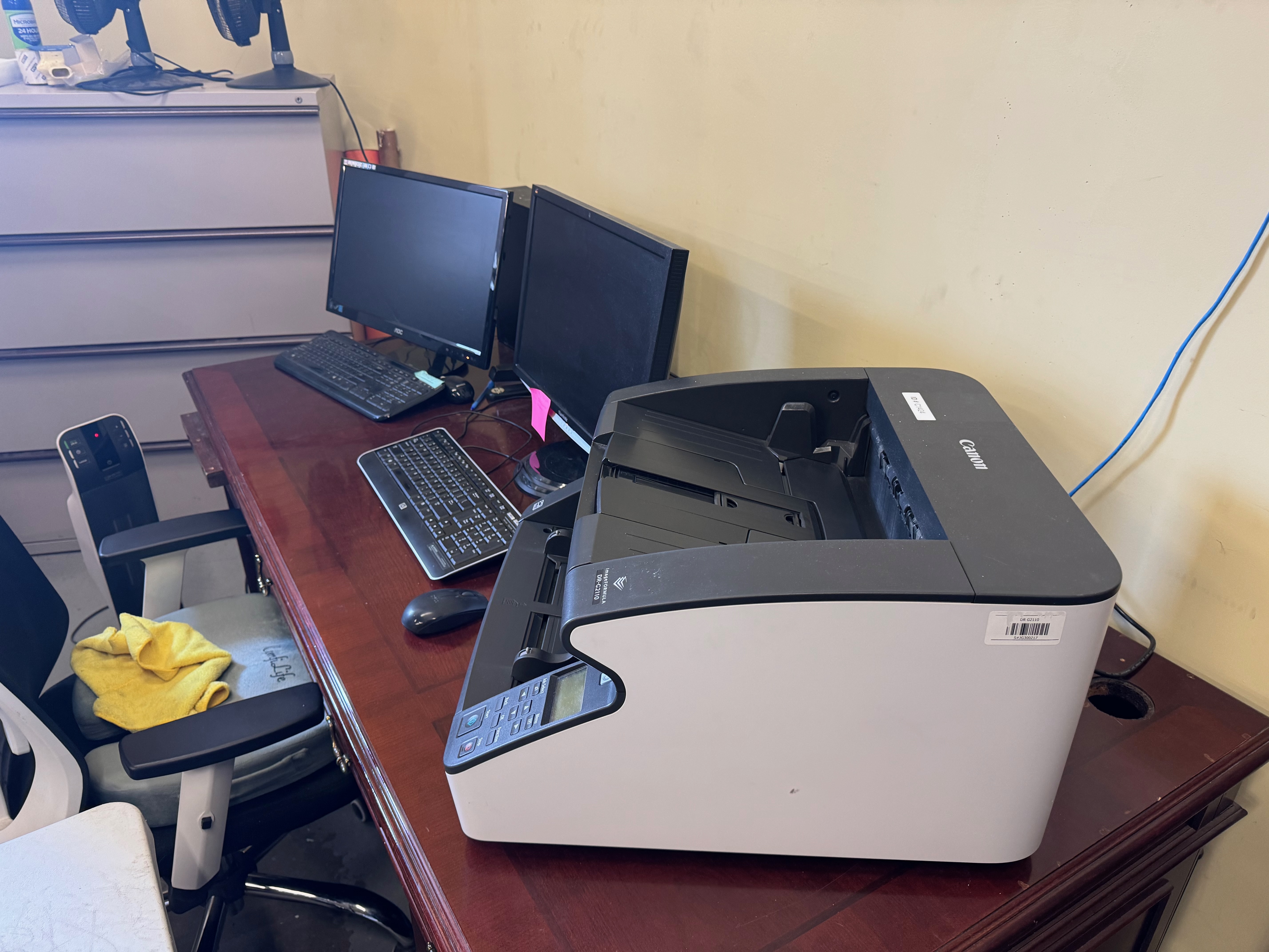 Bulk document scanning station.